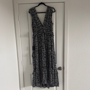 Lulu's Black Floral Maxi Dress